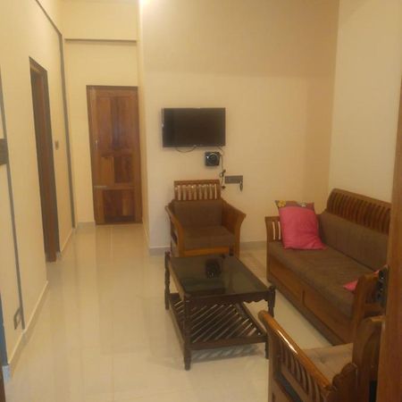 The Two Bedroom House มาดิเครี ภายนอก รูปภาพ