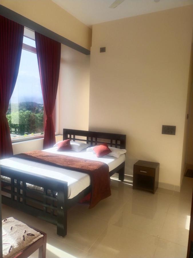 The Two Bedroom House มาดิเครี ภายนอก รูปภาพ