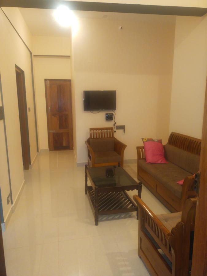 The Two Bedroom House มาดิเครี ภายนอก รูปภาพ